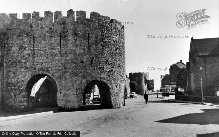 Photo of Tenby, Five Arches c.1965