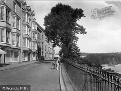 High Street Showing Hotels 1925, Tenby