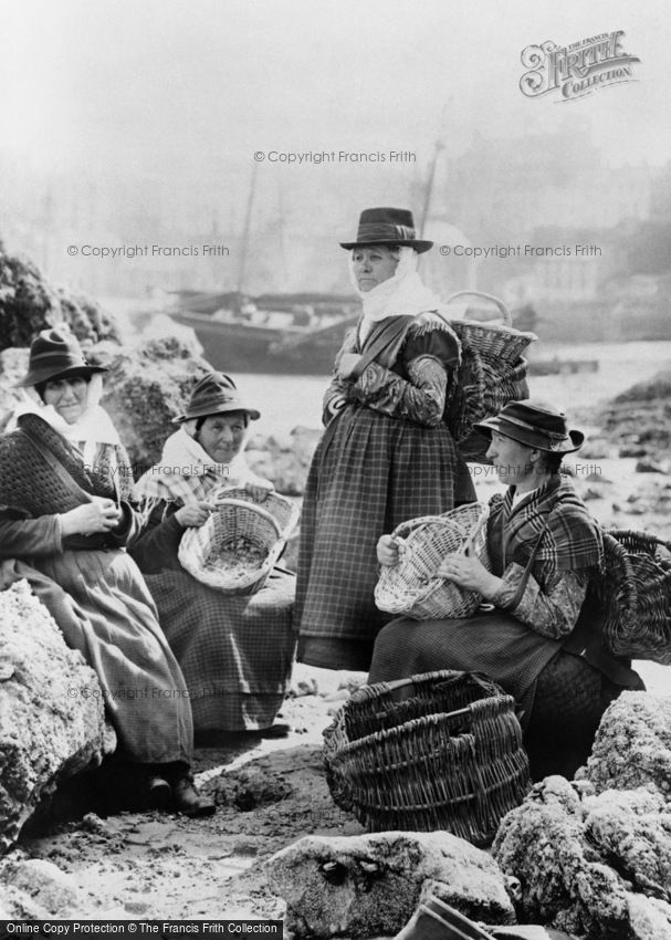 Tenby, Llangwm Fishwives 1890