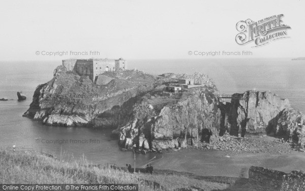 Photo of Tenby, St Catherine's Island 1950