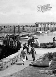 The Harbour Wall 1950, Tenby