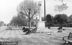 The Green And War Memorial c.1950, Tenterden