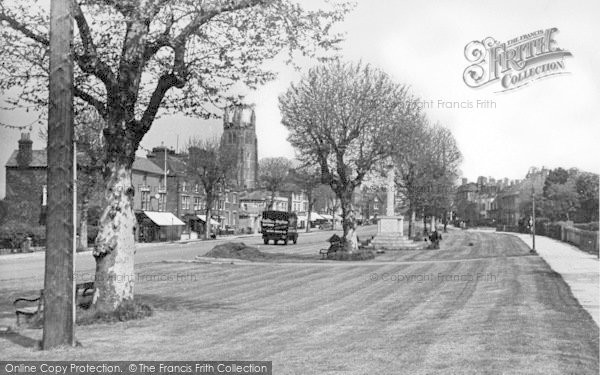 Photo of Tenterden, The Town Green, Church And Memorial c.1950