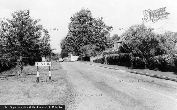 Photo of Teston, Malling Road c.1960