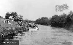 The River c.1955, Teston