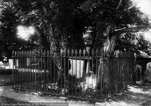 Photo of Tewin, Grave In The Churchyard 1899