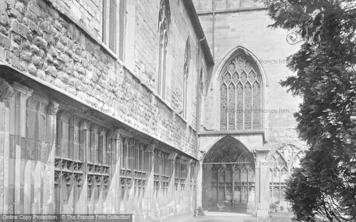 Photo of Tewkesbury, Abbey, Cloisters 1923