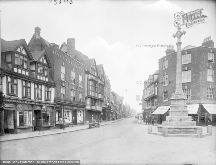 Photo of Tewkesbury, High Street And War Memorial 1923