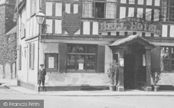The Bell Hotel Entrance 1923, Tewkesbury