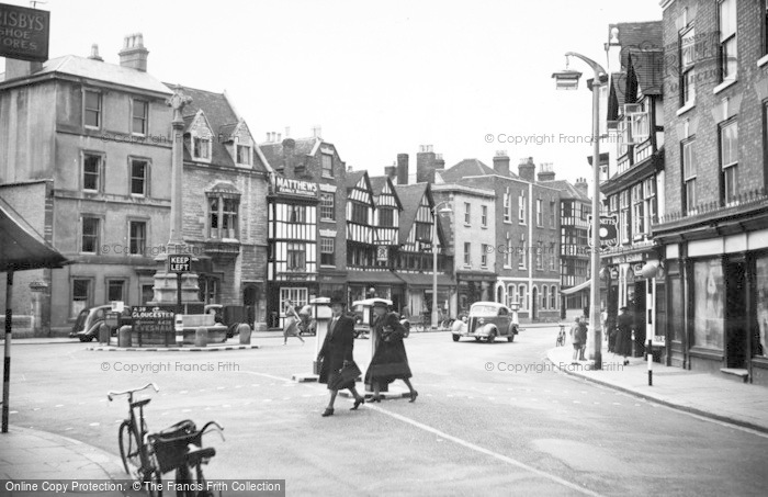 Photo of Tewkesbury, The Cross And Berkeley Arms c.1955