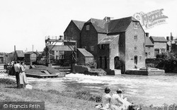 The Mill c.1960, Tewkesbury