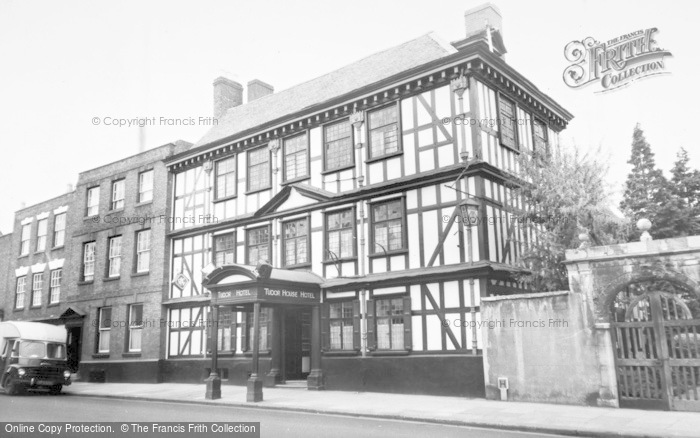 Photo of Tewkesbury, Tudor House Hotel c.1965