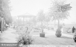 Victoria Pleasure Gardens 1907, Tewkesbury