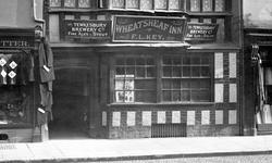 Wheatsheaf Inn c.1890, Tewkesbury