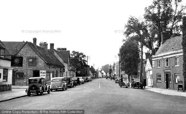 Photo of Thame, Lower High Street c.1955