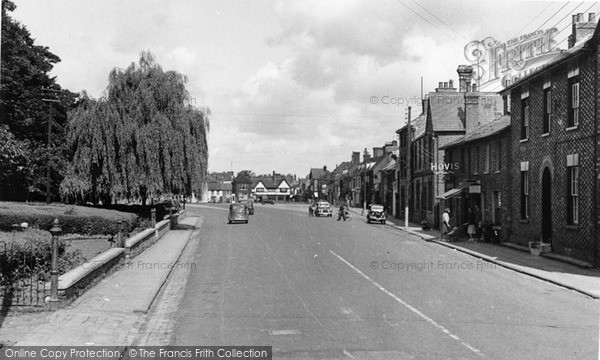Photo of Thame, Upper High Street c.1950