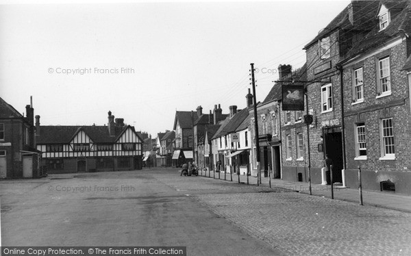 Photo of Thame, Upper High Street c.1955