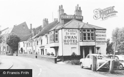 The Swan Hotel c.1960, Thames Ditton