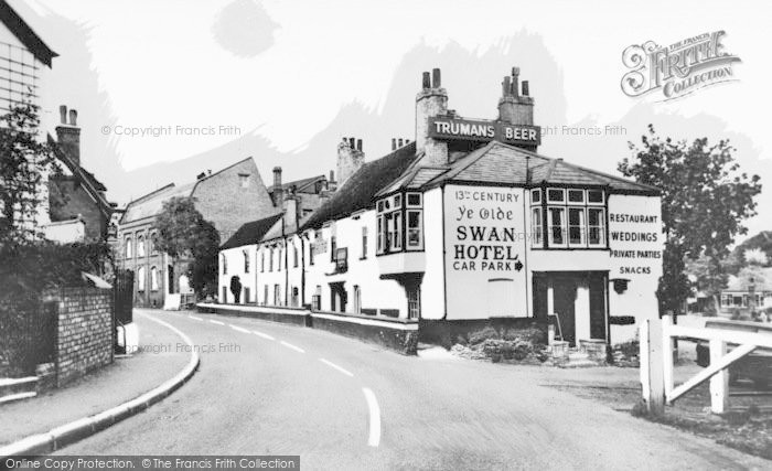 Photo of Thames Ditton, Ye Olde Swan Hotel c.1965