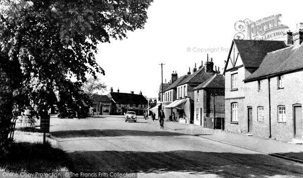 Photo of Thatcham, Broadway c.1955