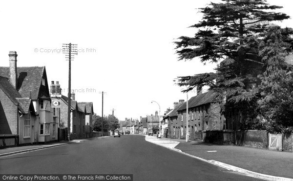 Photo of Thatcham, Chapel Street c.1960