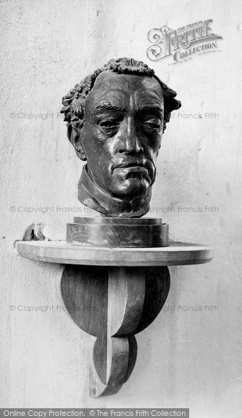 Photo of Thaxted, Bronze Head Of Rev Conrad Noel c.1955