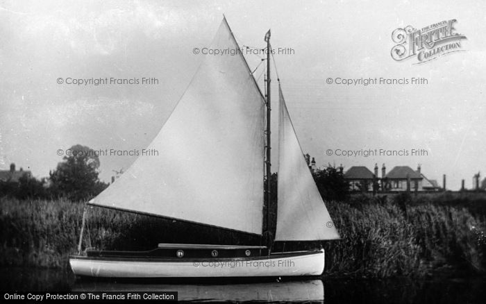 Photo of The Broads, Crest c.1930