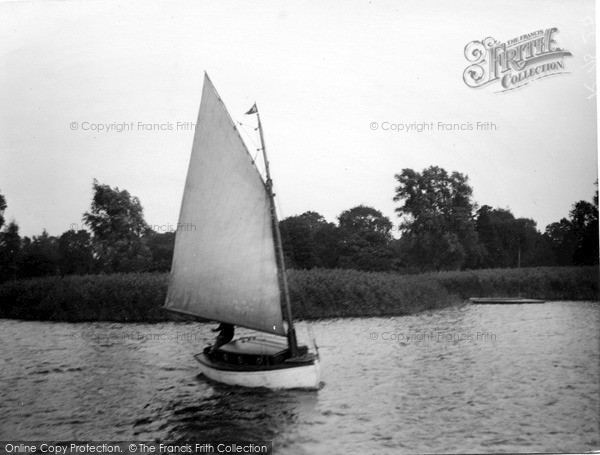 Photo of The Broads, The 'halcyon' c.1933