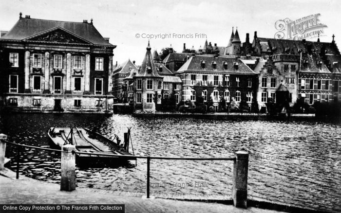 Photo of The Hague, Hofvijver And Mauritshuis Museum c.1930