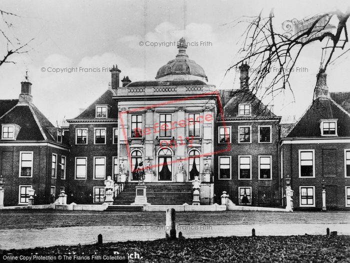 Photo of The Hague, Huis Ten Bosch c.1930