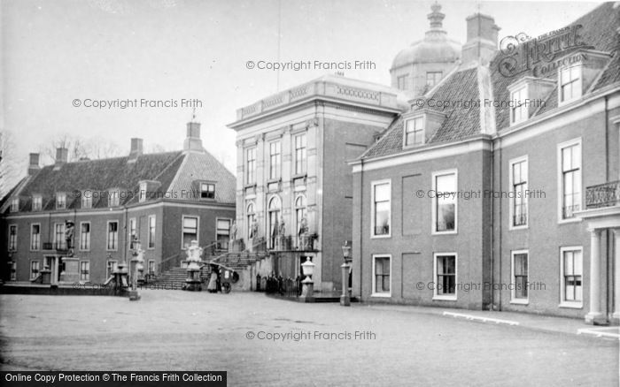 Photo of The Hague, The House In The Wood 1938
