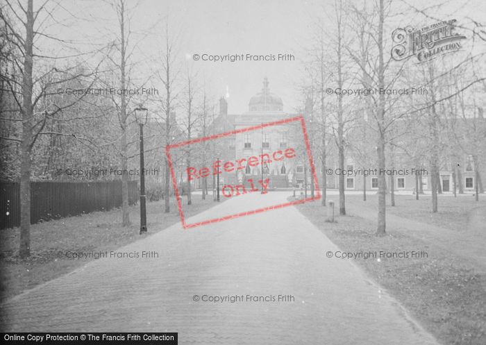 Photo of The Hague, The House In The Wood 1938