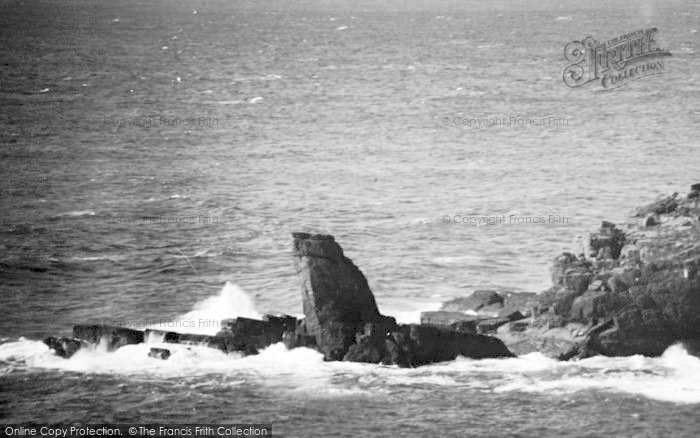 Photo of The Lizard, Bumble Rock c.1933