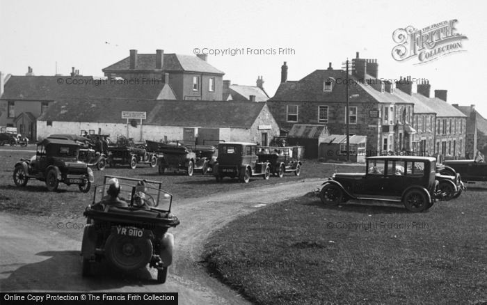 Photo of The Lizard, Cars On The Green 1927