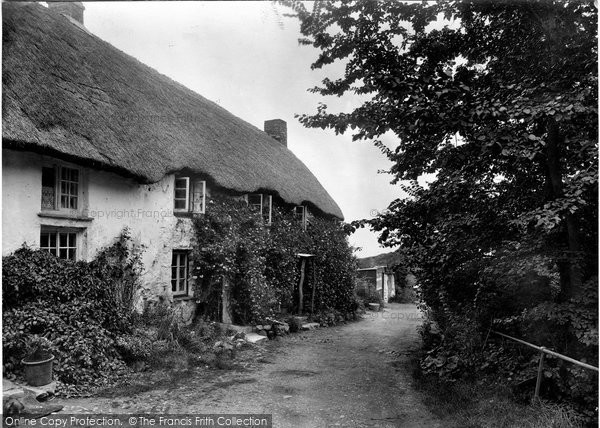 Photo of The Lizard, Church Cove Cottages 1927