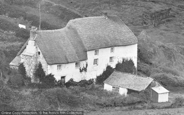 Photo of The Lizard, Church Cove, The Mariners 1927