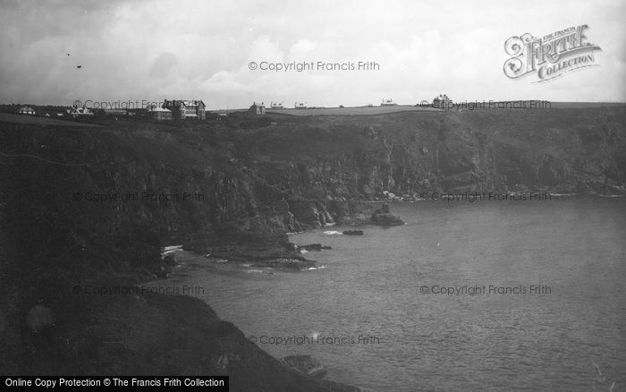 Photo of The Lizard, Housel Bay Hotel And Cliffs 1939