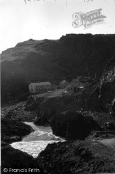 The Kynance Cove c.1950, Lizard