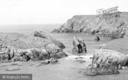 The Kynance Cove c.1950, Lizard