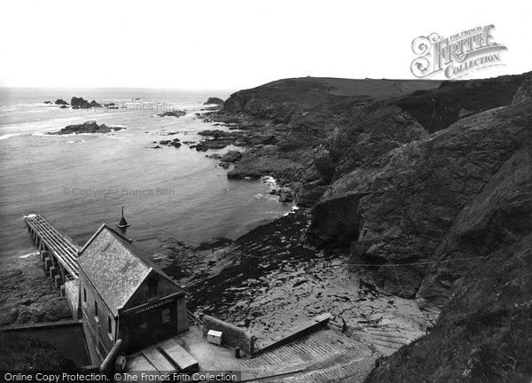 Photo of The Lizard, The Lifeboat Slip 1927