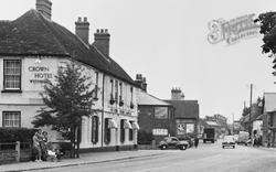 Crown Hotel c.1955, Theale