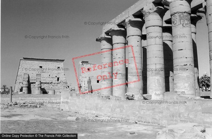 Photo of Thebes, Luxor Temple 2004