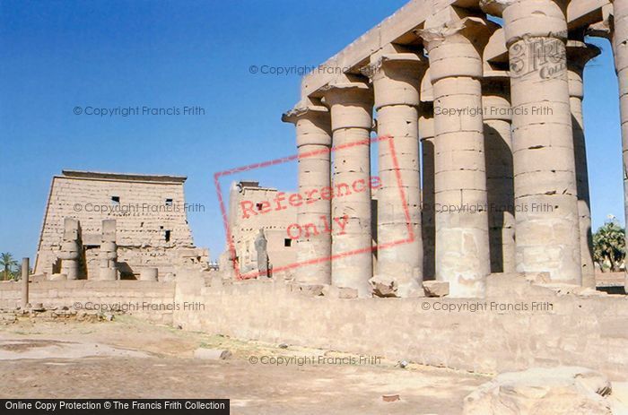 Photo of Thebes, Luxor Temple 2004