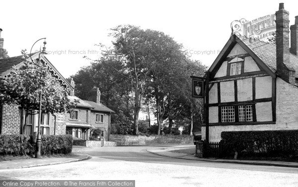 Photo of Thelwall, The Pickering Arms c.1955