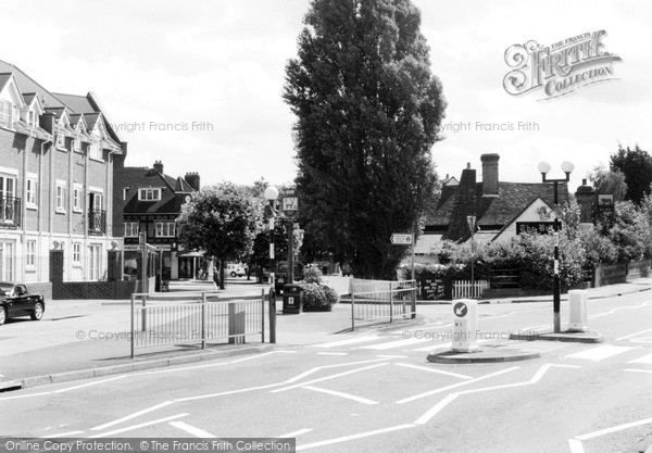Photo of Theydon Bois, The Green 2003