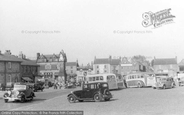 Photo of Thirsk, Market Place c.1950