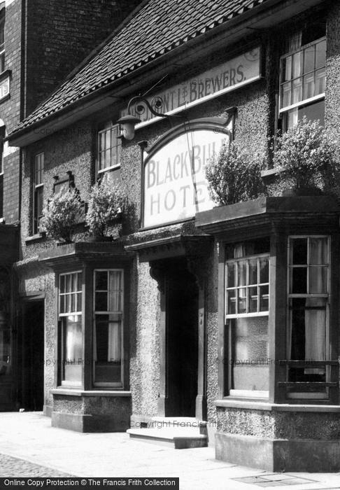 Photo of Thirsk, The Market Place, Black Bull Hotel c.1950