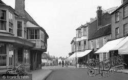 Thornbury, High Street 1954