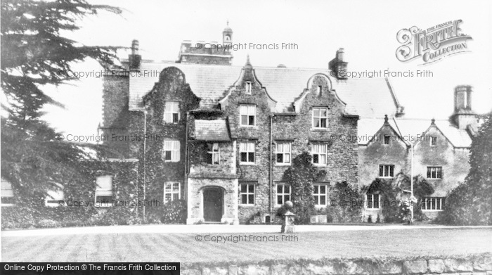 Photo of Thornbury, Kyneton House c.1960