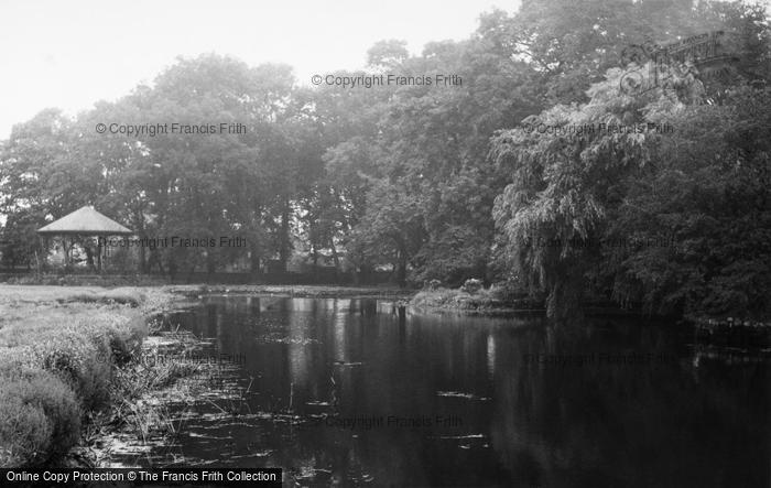 Photo of Thorne, Memorial Park c.1955